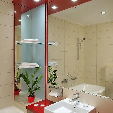 Otel Promenade 3*