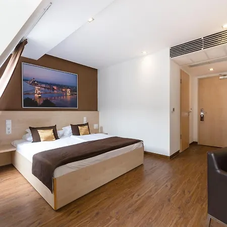 Promenade By Mellow Mood Hotel
