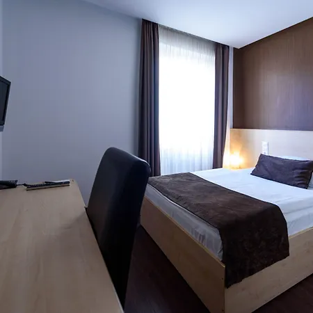 Promenade Hotel By Mellow Mood Hotels 3*