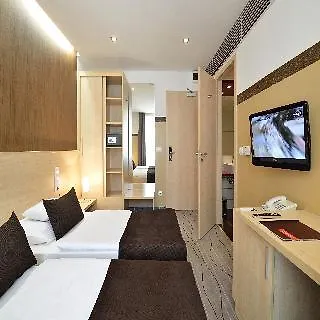 Promenade By Mellow Mood 3*